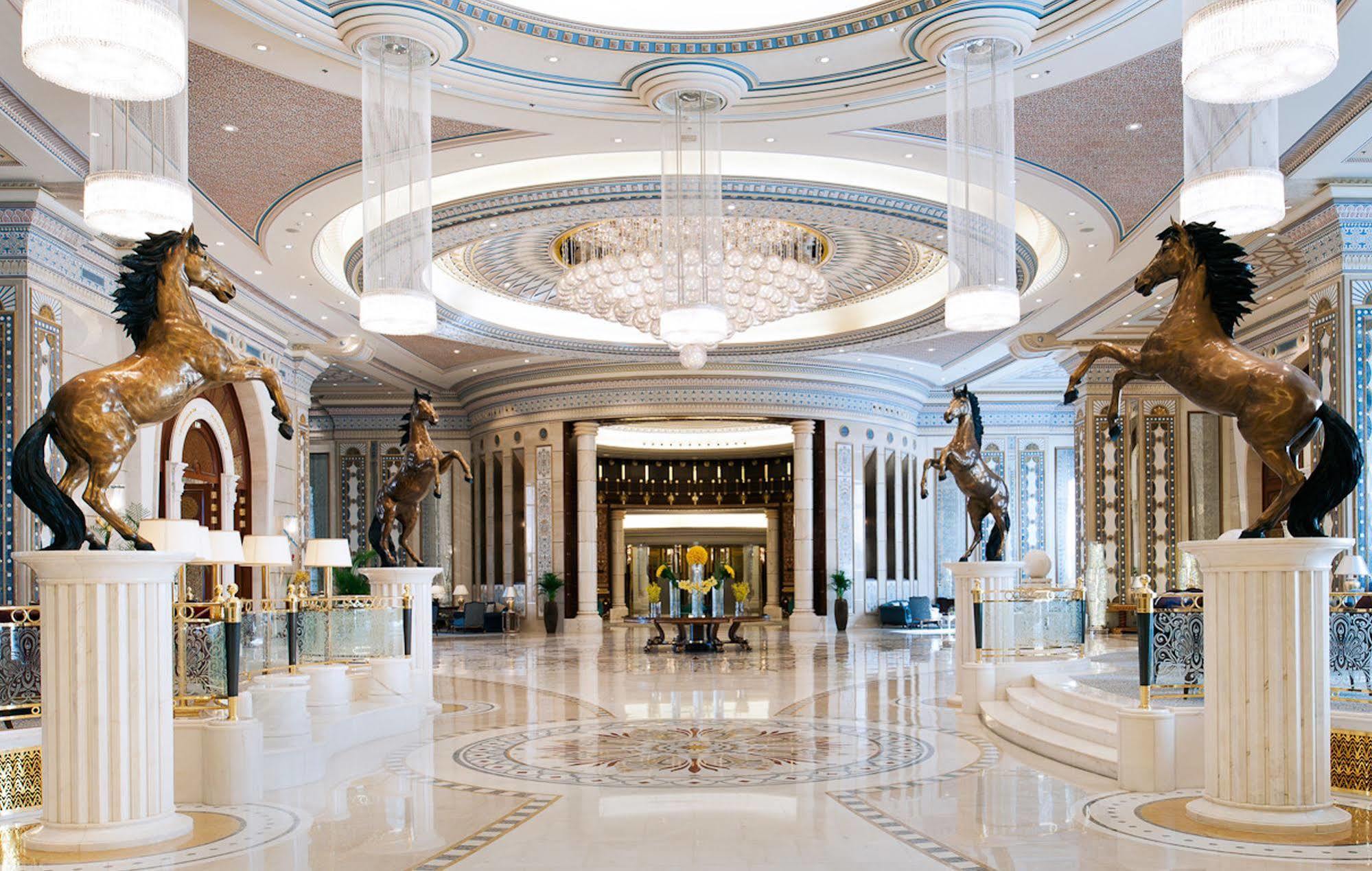 Отель The Ritz-Carlton, Эр-Рияд Экстерьер фото